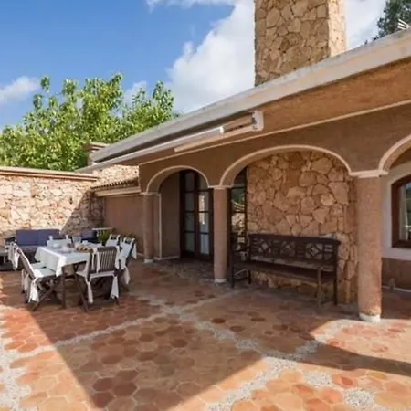 Schoenes In Mit Privatem Pool Vakantiehuis